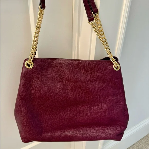 Michael Kors Maroon Jet Set Shoulder Bag - Picture 3 of 10